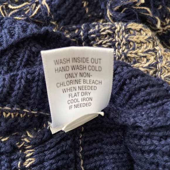 Dana Buchman | Navy Blue and Beige Shaggy Sweater - Picture 5 of 6